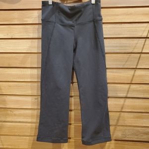 Lululemon black capri "gather and crow" yoga pants